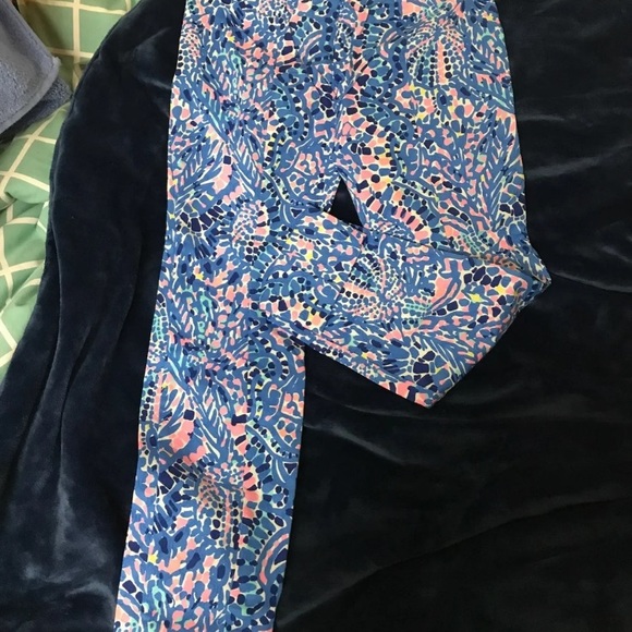 Lilly Pulitzer pants - Picture 3 of 4